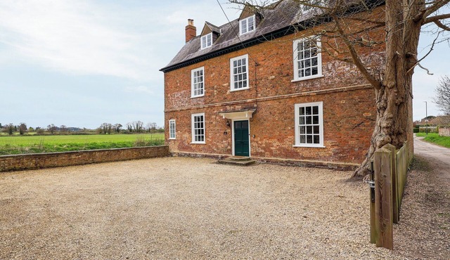 Salt House - UK43012