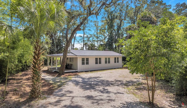 Salt Marsh Retreat - 4 Bedrooms 3 Bathrooms - Marsh Views