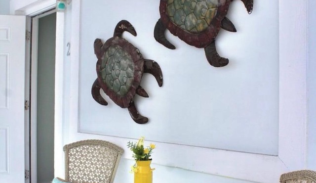 Salt + Sun Studio, feet from Hollywood Beach