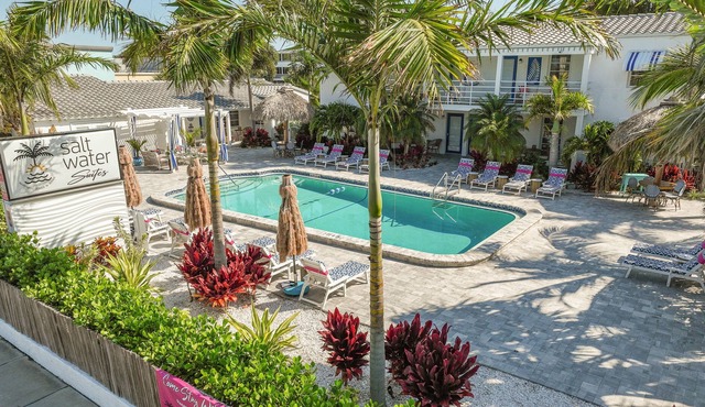 Salt Water Suites - Sleeps 39 - Great for large gatherings!
