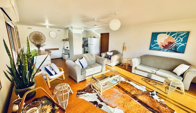 "Salt Water" Holiday Home Ventnor - Phillip Island- Walk to Beach - Pet Friendly