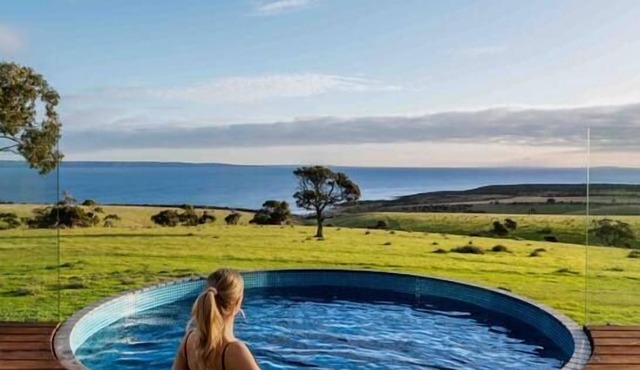 Saltbush Farm luxury house with Ocean Views of K.I