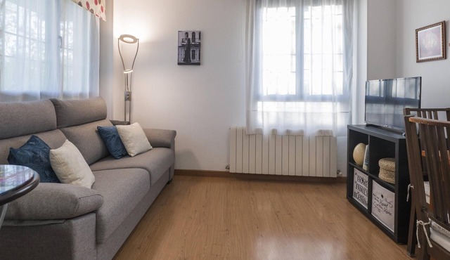 Salto del Caballo. Apartment with garage