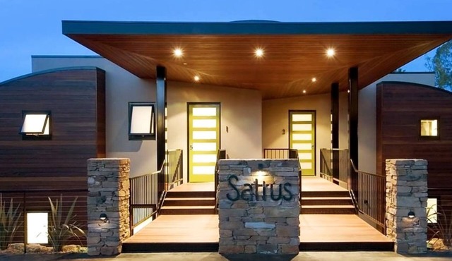 Saltus Three- luxury panoramic retreat