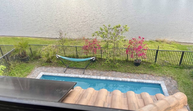 Saltwater Heated Pool Lakeview House Perfect for Family Getaway & Group Retreat