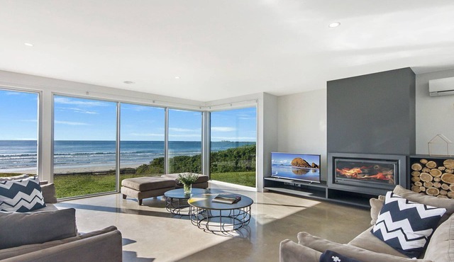 Saltwater Lodge - Absolute Beachfront Luxury