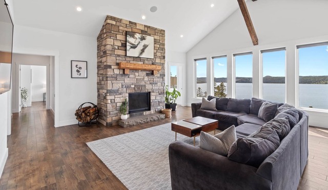 Saltwater Manor Oceanview Villa Holyrood