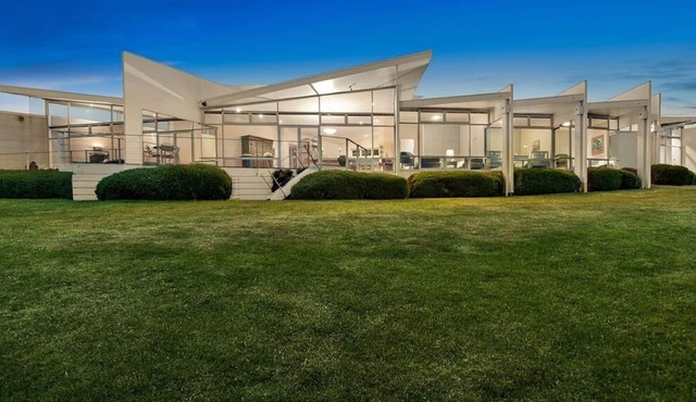 Saltwater oceanfront views with pool, Pet Friendly