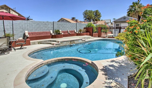 Saltwater Pool + Fire Pit: Glendale Family Getaway
