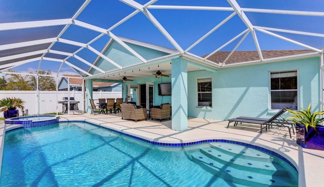Saltwater Pool & Spa at Home in Bradenton