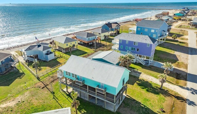 Saltwater Soul - Cool Unique Mid-Level Hangout Area!