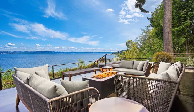 Saltwood | Waterfront, Hot tub, Beach, Wildlife