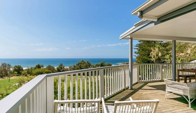 Salty Air Beachside Cottage by HolidayCo.