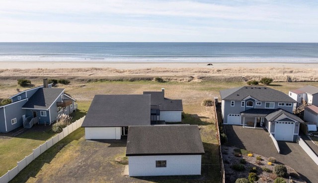 Salty Anchor Seaside Stay