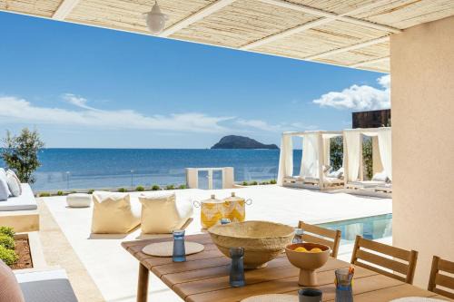 Salty Angel Sea Front Villa