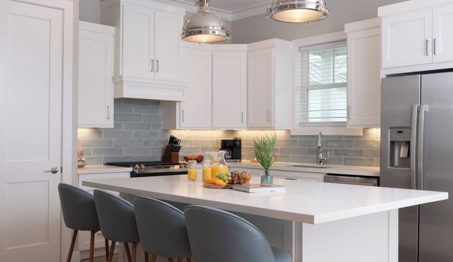 Salty Bay Getaway | Luxury 4BR w Pool | Near Beach