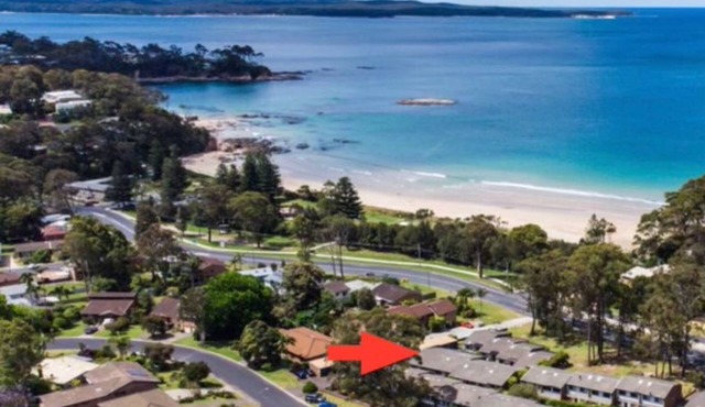 Salty Feet - walk to the beach