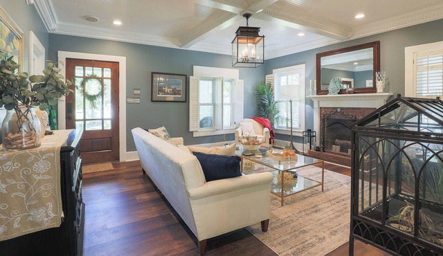 Salty Oak Cottage 1 mile from downtown Swansboro