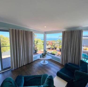 Salty Paws Dog Friendly Luxe Cottage