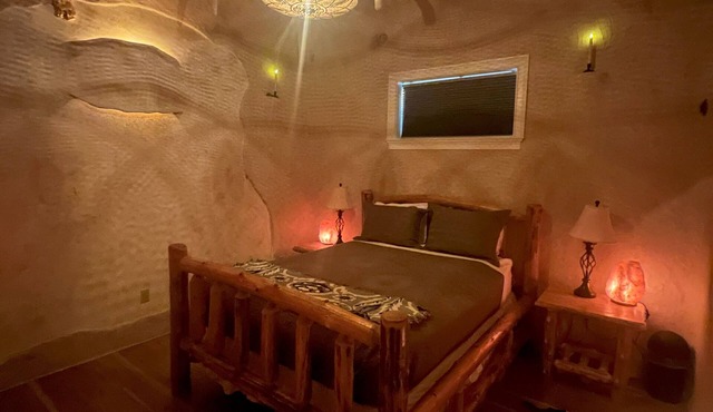 Salty Queen Salt Lodge