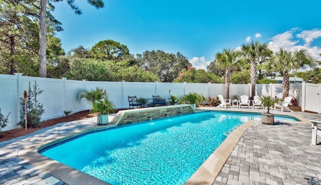 Salty Shores @ Emerald Waters Village | Private Pool and Waterfalls | Walk to Beach | Free Fun Pass