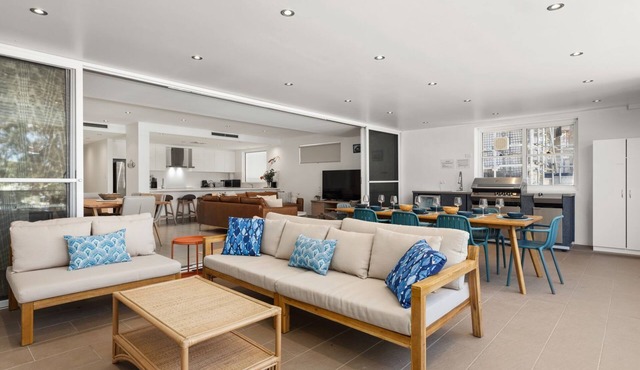 Salty Steves by Experience Jervis Bay