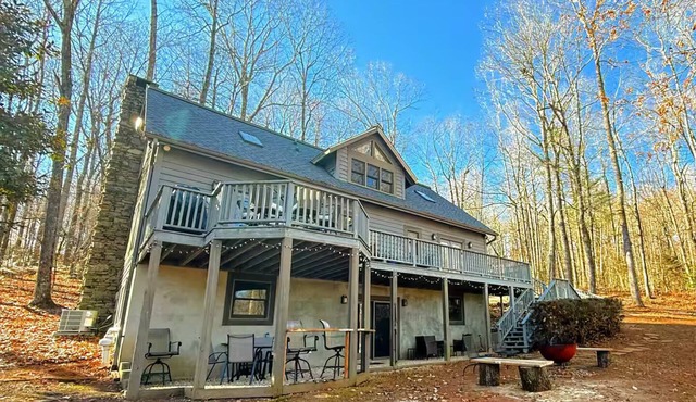Saluda Family Retreat for 12-Pups welcome!