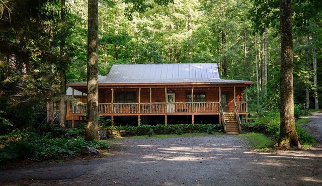 Saluda Summit at Saluda Grade Cabins!