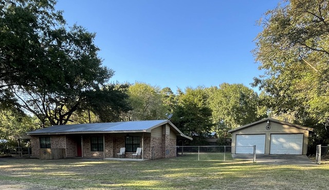 Sam Rayburn Lake Access Home and Guest House