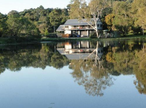 Samford Lakes Rural Accommodation