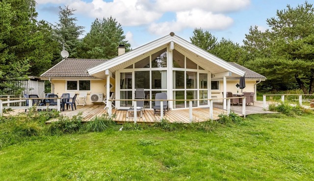 "Samine" - 2km from the sea by Interhome