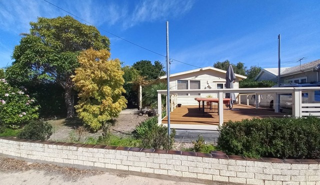 Sammy's Retreat Beach Holiday House