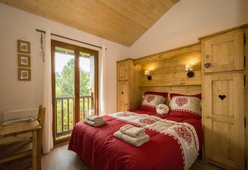 Samoëns, new apartment, 3 bedrooms, 6 persons, close to village centre and skibus