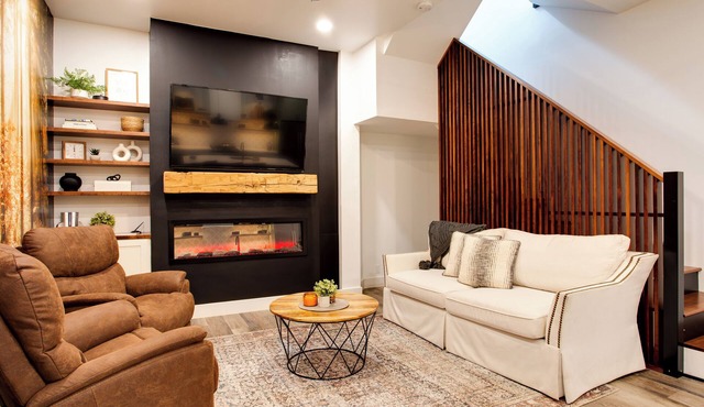 Sams Townhouse by central park-5 min to mohican