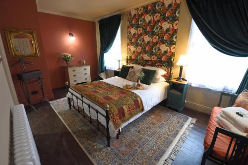 Samuels' a duplex apartment by Spires Accommodation in Lichfield City Centre