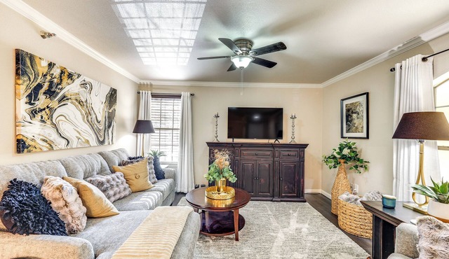 San Antonio Condo: 10 Mi to Dtwn!