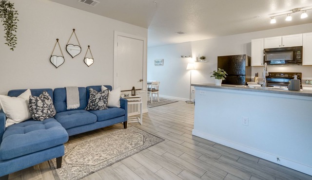 San Antonio Vacation Rental ~ 3 Mi to UT Campus!
