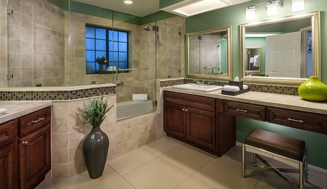 SAN DIEGO 2 BEDROOM 2 BATHROOM VILLA