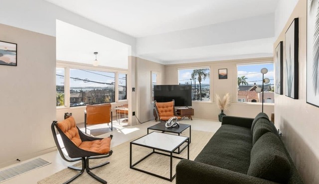 San Diego House: Bay & Downtown Views!