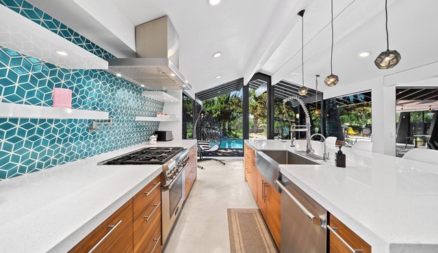 San Diego Mid Century Modern Oasis/acre/Private