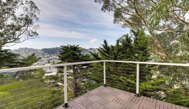 San Francisco Townhome ~ 2 Mi to Downtown!