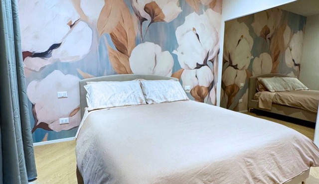 San Lorenzo Luxury Apartment with Balcony and Air Conditioning