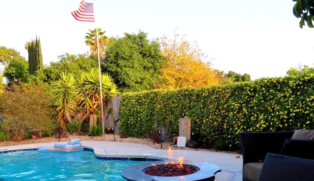 San Pasqual's Secluded Suite