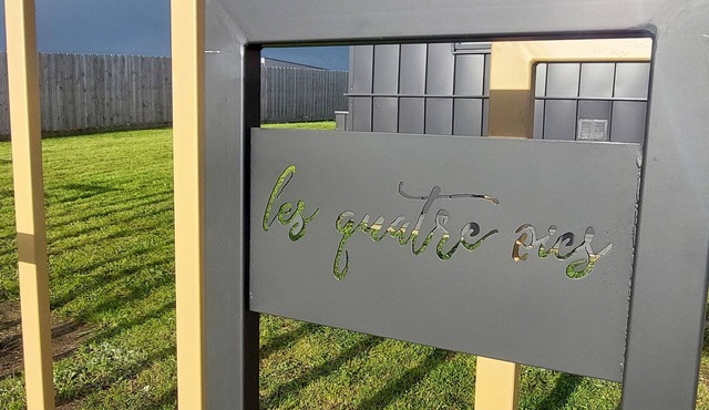 San Remo modern beach house,off Potters Hill Rd, overlooking Silverwater Bay