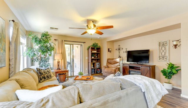San Tan Valley Home: Extended Stays Welcome!