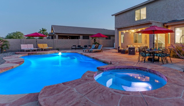 San Tan Valley: Ideal for Golfers/Hikers/Bikers, Pvt Htd POOL, Spa, Covered Patio, 2 Bikes