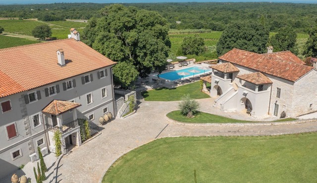 San Tomasini Heritage Hotel