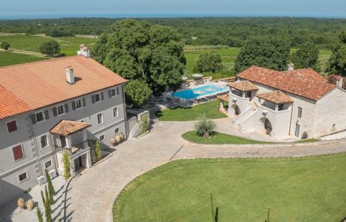 San Tomasini Heritage Hotel