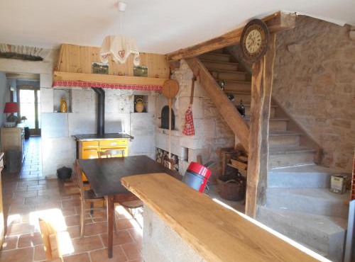 Sancier gîte au calme grand terrain circuit cascades du Hérisson