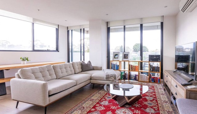 Sanctuary-Effortless City Escape